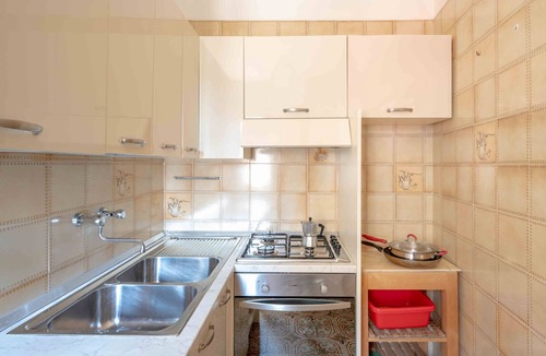 San Foca Villa | Apartment 'Villa Mazzini - Terra' with Shared Terrace and Air Conditioning