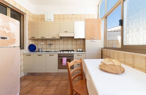 San Foca Villa | Apartment 'Villa Mezzaluna - Terra' with Private Garden and Air Conditioning