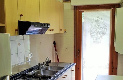 Caramanico Terme Apartment | Apartment with fireplace and view of the Orfento Valley