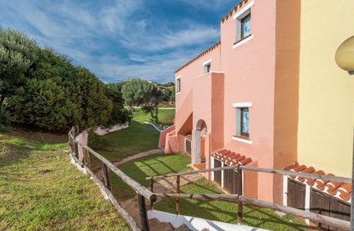 Punta De Su Turrione Apartment | Apartments With Pool Country Village, Stintino