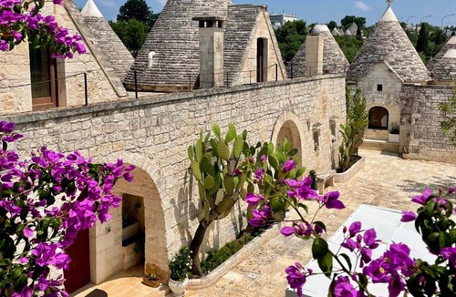 Cisternino Bed & Breakfast | B&B Via dei Trulli