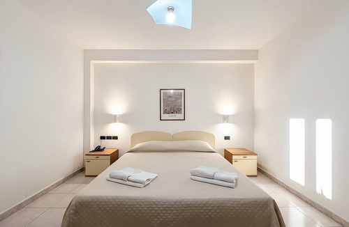 Monte Sant'Angelo Bed & Breakfast | B&B with Window - 231 - Santangelo - Pool
