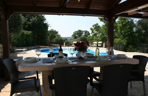 Martina Franca Villa | Beautiful 3 bedroom trullo with 2 bathrooms, large pool and hot tub