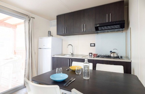 Peschici Apartment | Beautiful apartment for 4 guests with A/C, TV, terrace and pets allowed