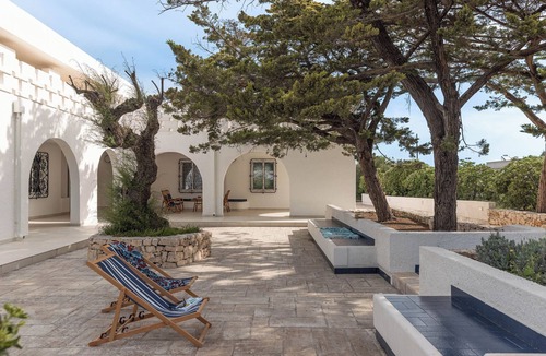 Capitolo Villa | Beautiful comfy villa few steps from the beach in Monopoli, 2 br/bth, 4 guests.
