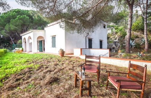 San Piero in Campo House | Beautiful home in San Pietro in Campo with WiFi
