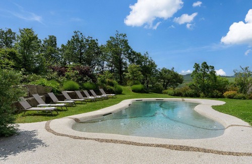 Firenzuola Villa | Beautiful private villa for 18 guests with WIFI, A/C, private pool, TV, patio and panoramic view