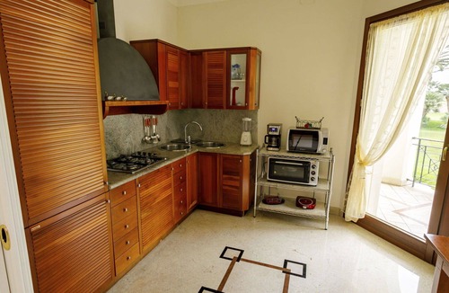 Nardo Villa | Beautiful private villa with A/C, hot tub, WIFI, private pool, TV, patio and pets allowed