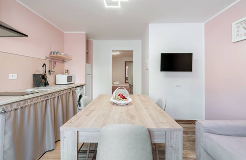 Pachino Apartment | 'Beb della Stazione - Capo Treno' Apartment with Wi-Fi and Air Conditioning