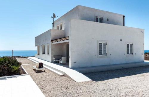 Portopalo di Capo Passero House | Belvilla by OYO Capo Passero Dieci