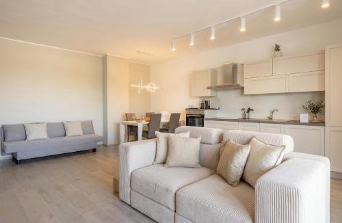 Municipio 2 Apartment | Borgo Felice - Modern Apartments + Free Parking