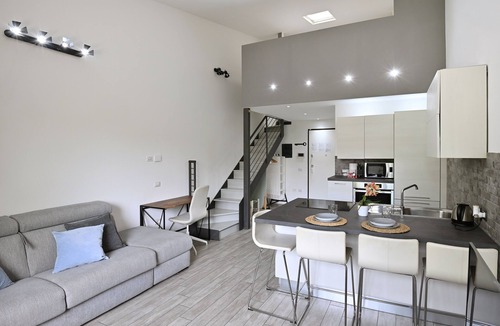 Santa Maria Novella Apartment | Boutique Apartment "Divided Two" in Florence