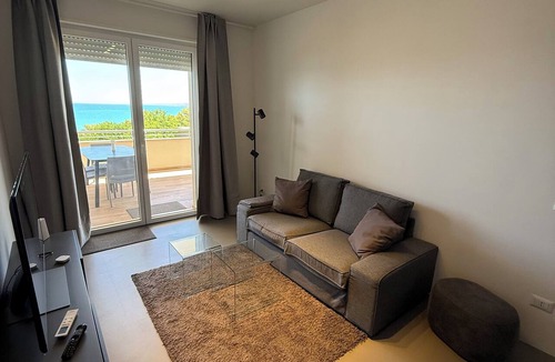 Vasto Apartment | Brand-New Sea View in Vasto Marina with Parking