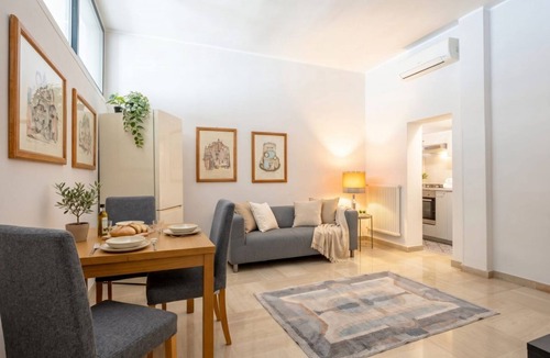 Bari City Centre Apartment | Camilla - Prestigious Residence