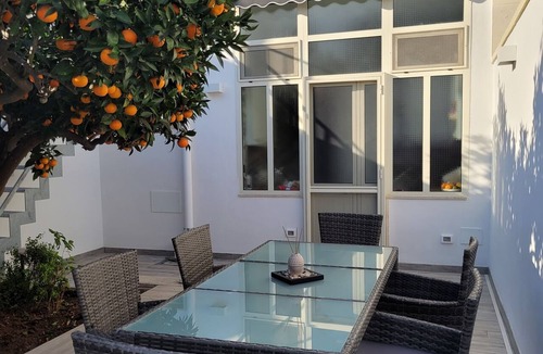 Monteroni di Lecce House | Casa Degli Aranci - Vacation Home, Smart Working, Garden, Terrace, Workation