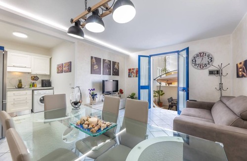Lido Marini House | Casa La Playa: the sandy sea at your doorstep