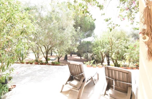 Chia House | Casa Vacanze Il Bouganville