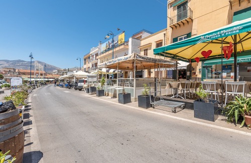 Mondello Apartment | Casetta al Molo di Mondello by Wonderful Italy