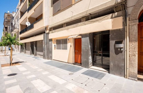 Bari City Centre Apartment | Casetta Annina | Stylish 3BR Retreat in the Heart of Bari