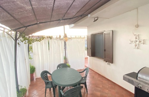Alezio House | Central and very relaxing facility