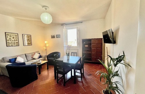 San Niccolo Apartment | Charming Apartment with Spectacular View in Costa San Giorgio