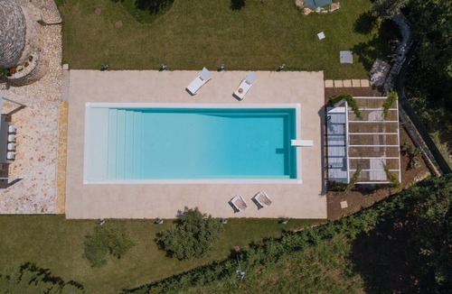Gioia del Colle Villa | Charming villa in Puglia with garden, barbecue, wood oven and private pool