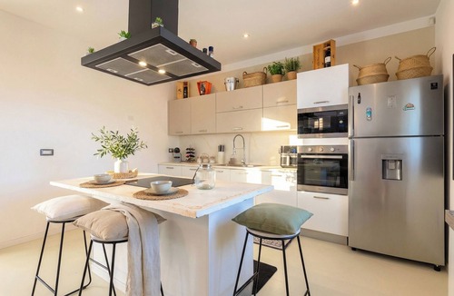Sorso Villa | ClickSardinia Villa Tramonto by the beach with path to the sea