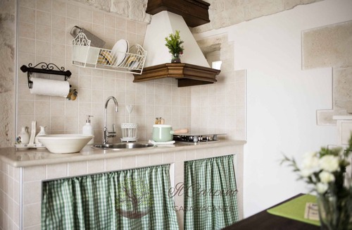 Martina Franca House | COMPLEX OF TRULLI WITH SWIMMING POOL SURROUNDED BY NATURE. GREAT LOCATION:FORNO