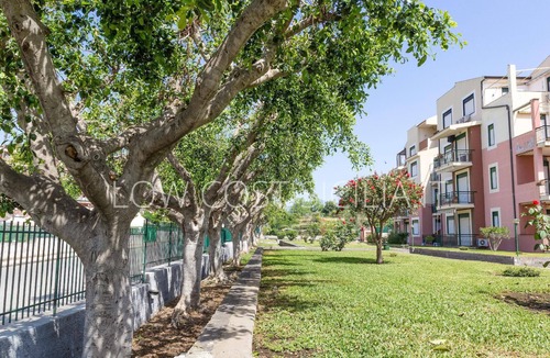 Porticato Apartment | Coral View Studio in Chianchitta-Pallio