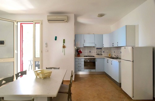 Torre Vado House | Cosy apartment in villa for 7 guests with A/C, WIFI, TV, terrace and pets allowed