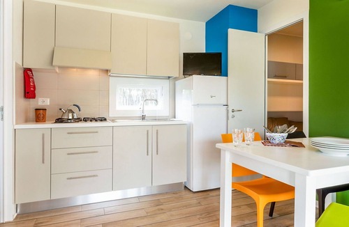 Peschici Apartment | Cosy apartment for 4 people with A/C, TV and terrace