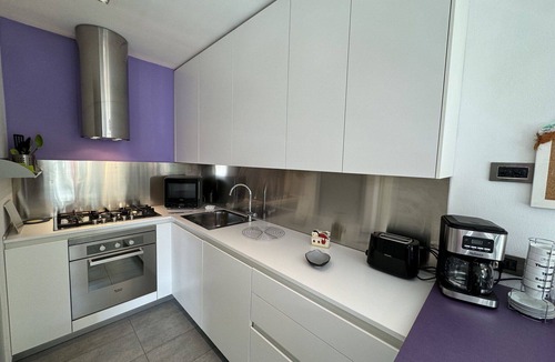 San Donato Apartment | Cosy apartment for 4 people with WIFI, A/C, TV and terrace