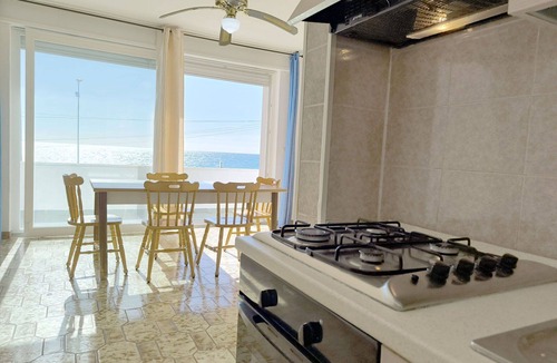 Torre Mozza Apartment | Cosy apartment for 5 guests with A/C, balcony and pets allowed