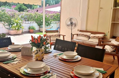 Eden Rock House | Cottage in holiday resort with a pool, detached annex, and large outdoor spaces.