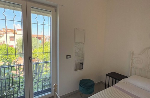 Sant'Antonio Abate House | Cozy vacation home ideal for families and groups of friends