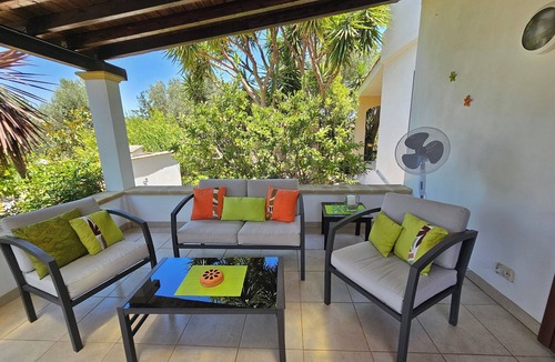 Oria Villa | Delightful villa with pool in landscaped gardens. 15% off remaining dates.