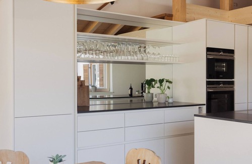 Scharnitz Ski Chalet | Design21 Large chalet - 5 bedrooms, 5 bathrooms, hot tub & mountain view