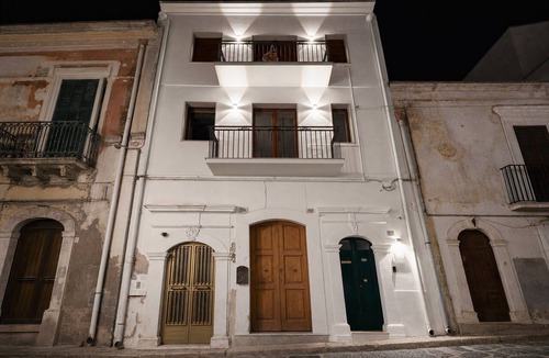 Monte Sant'Angelo Bed & Breakfast | 'Domus Dell'Angelo 1': Comfort and Authenticity in the Heart of Monte Sant’Angelo