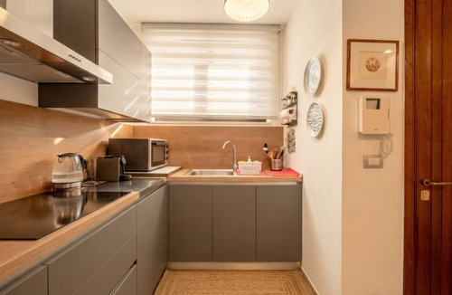 Municipio 2 Apartment | Elena's Garden Luxury Apartment