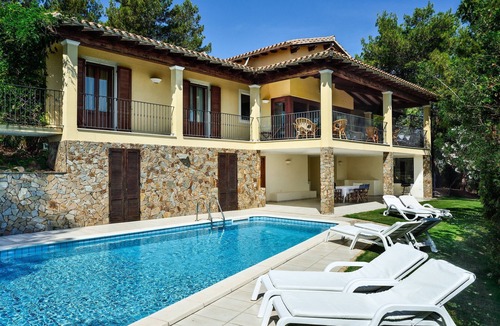 Pula Villa | Exclusive Villa with Pool and Sea View in Is Molas – Villa Le Poiane