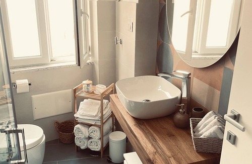 Historical Downtown Salerno Apartment | Fantastic apartament sea view !