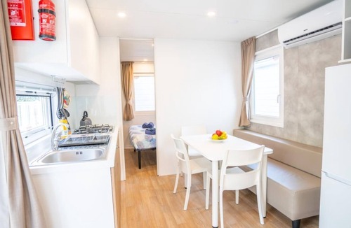 Manaccora House | Ferienanlage Manacore Mobilehome Happy Standard Relax Hillside für 6 Personen
