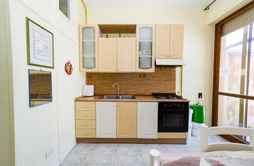 Il Monte Apartment | Five sea view apartments Entire structure