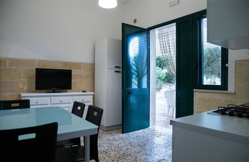 Punta Prosciutto Apartment | Flat for 4 People in Apulia in front of the Sea