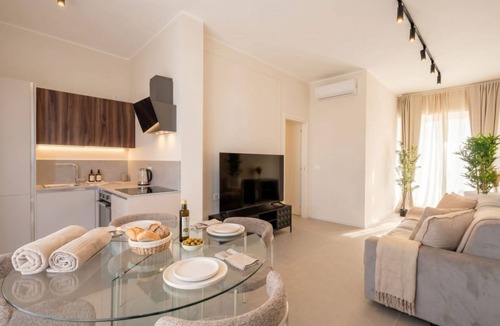 Municipio 2 Apartment | Gargasole DX Penthouse with Terrace & Stylish Interiors