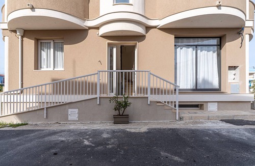 Portopalo di Capo Passero Apartment | Giualè Portopalo '6' with Sea View, Wi-Fi, and Air Conditioning