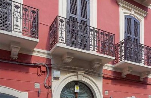 Municipio 1 Apartment | GuestHost - 14. New Apartment perfect for 2! With Balcony!
