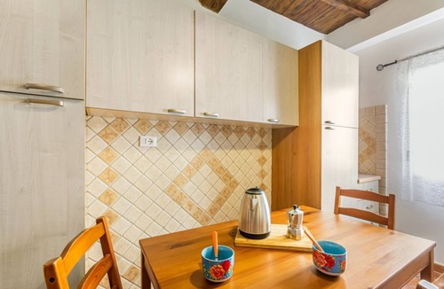 San Niccolo Apartment | GuestHost - Charming apartment of about 40 sqm, ideal for two people, located on the first floor of a period building WITHOUT a lift. The apartment is in an ideal position (Restricted Traffic Area) to comfortably visit all the main points of interest in