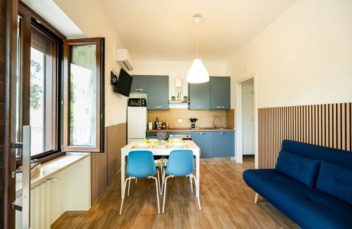Bisceglie Apartment | GuestHost - Comfortable 40 sqm apartment, accommodating up to 4 people, located on the first floor of a small house without an elevator.The property is located on the Bisceglie seafront and offers enchanting sea views. The residential area is well-served