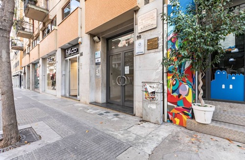 Ruggero Settimo House | GuestHost - Nice studio apartment of about 30sqm, able to comfortably accommodate up to 2 people, located on the seventh floor of a building with elevator. The property is located in the heart of the historic center of Palermo, in the Restricted Traffic